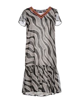 MOSCHINO CHEAP AND CHIC